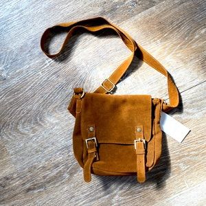 Quicksilver suede purse